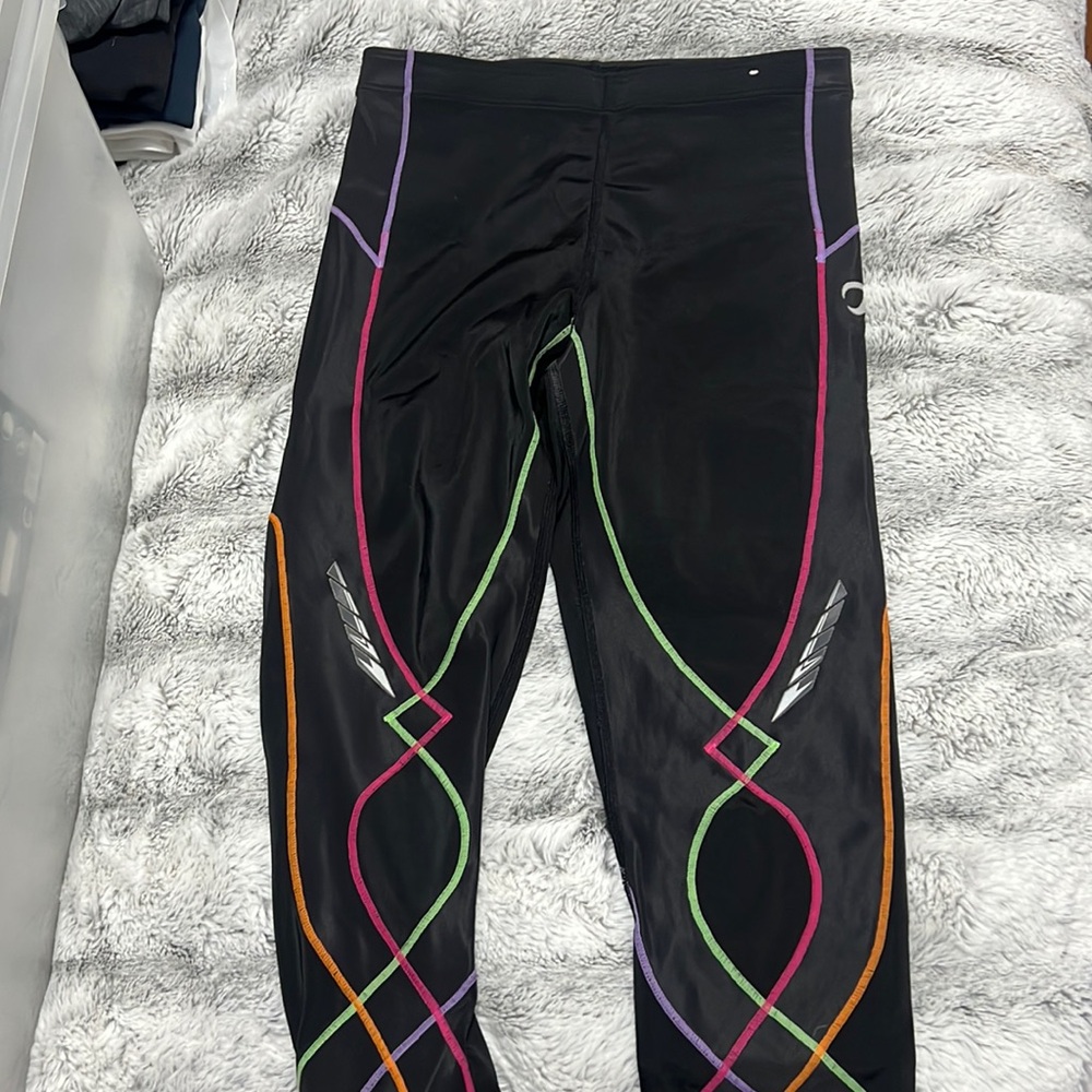 CWX Running Crops with compression Med